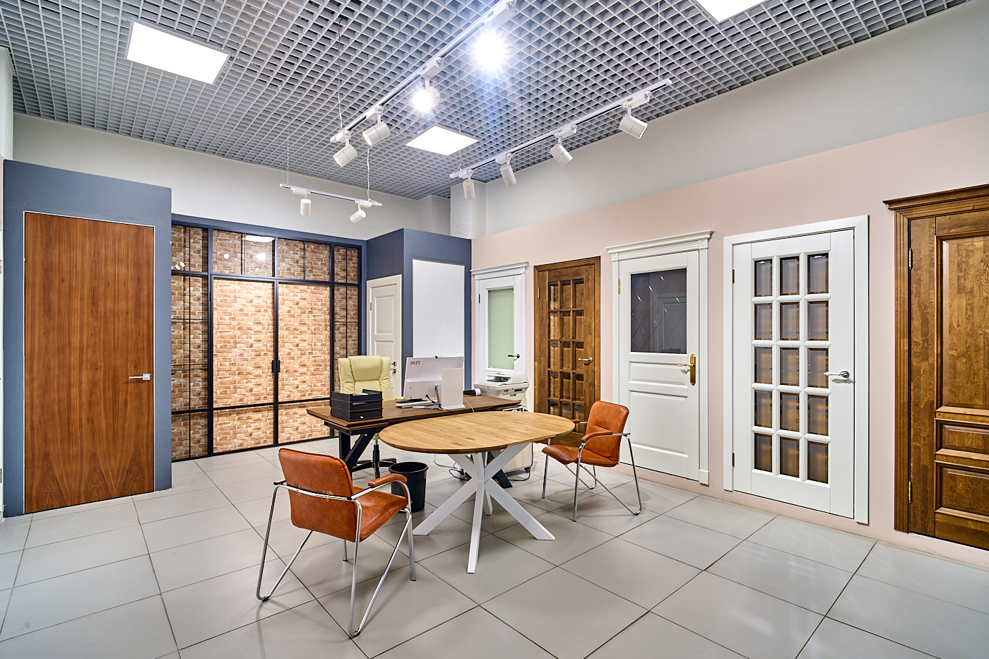 Двери ОКА в ТЦ Метромолл